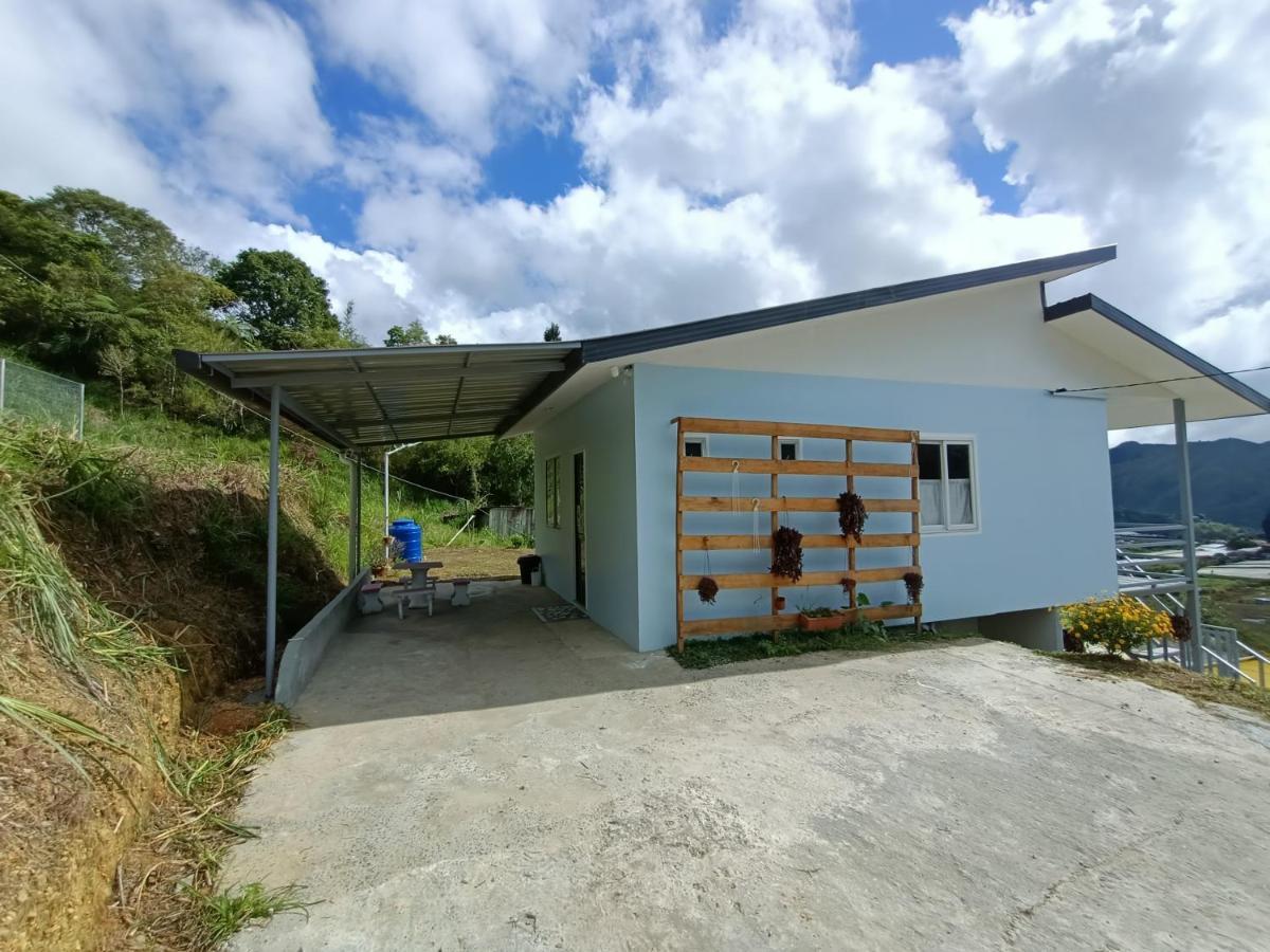 Kundasang Trail Homestay Екстер'єр фото
