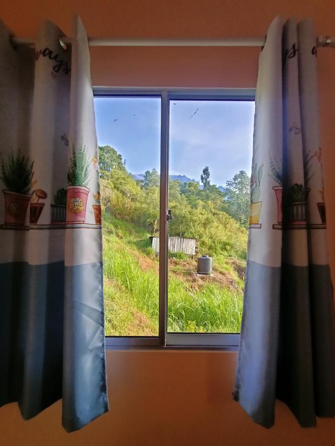 Kundasang Trail Homestay Екстер'єр фото
